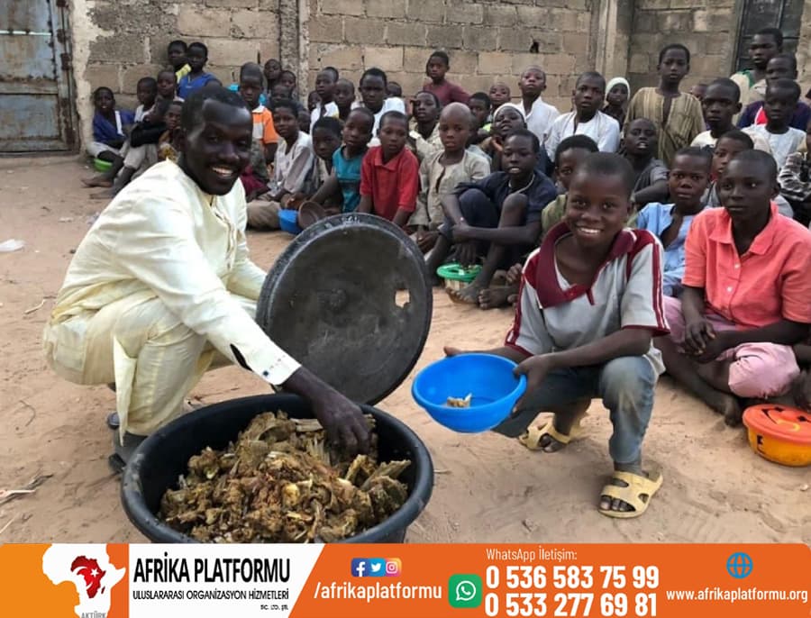 Afrika'da Kurban Kesimi
                            