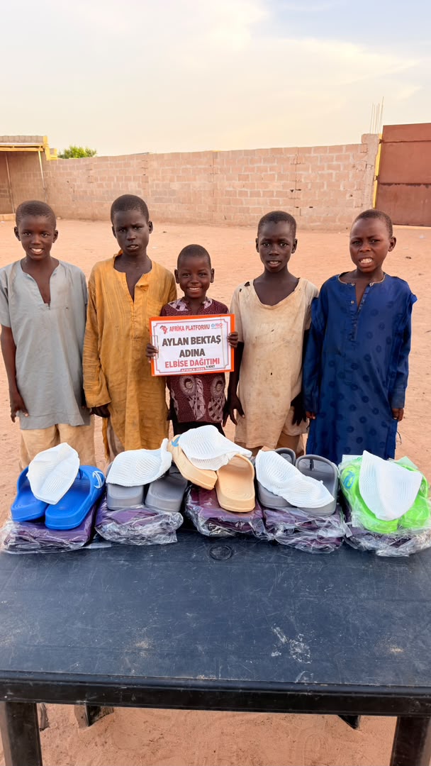 Afrika'da Elbise Organizasyonu 3