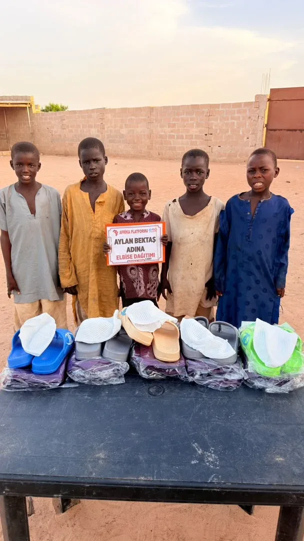 Afrika'da Elbise Organizasyonu