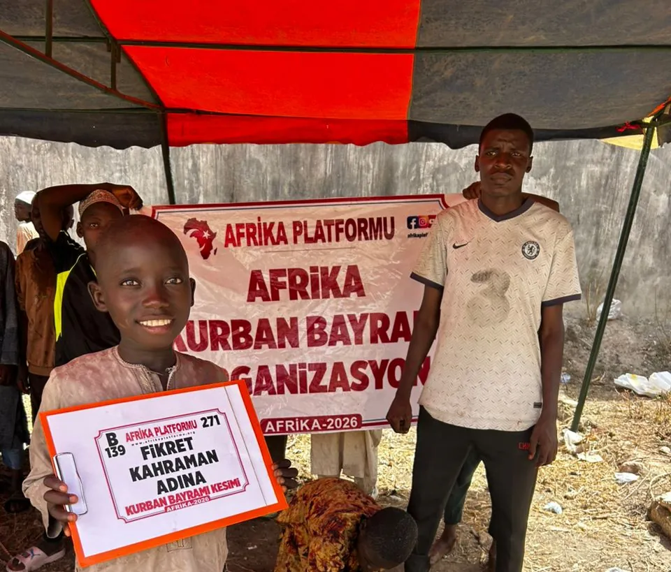 Afrika Vacip Kurban Kesimi 6